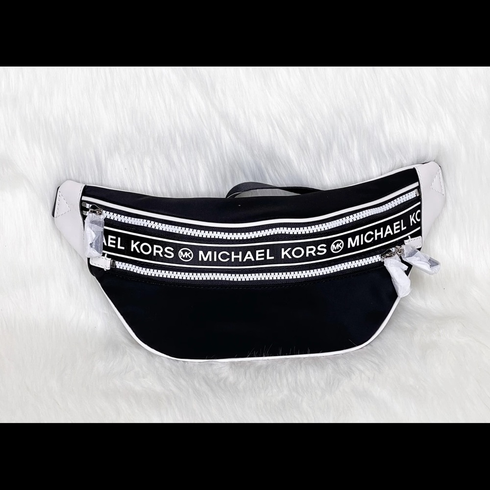 Michael Kors Fanny Pack Black
